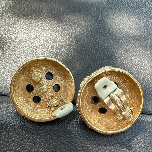Vintage CINER Earrings - Picture 5 of 6